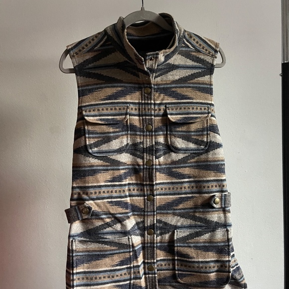 Pendleton Aztec / Tribal / Western 100% Virgin Wool Long Line Vest Size M - Picture 4 of 7